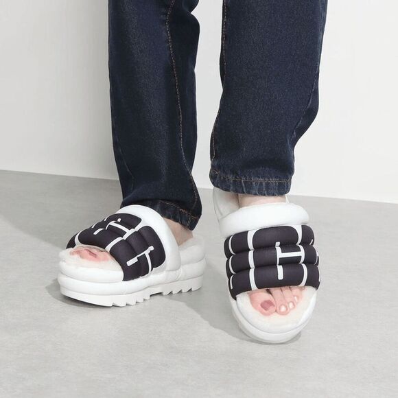 UGG Women's Maxi Slide Logo Sandals - White 6 - Picture 9 of 10